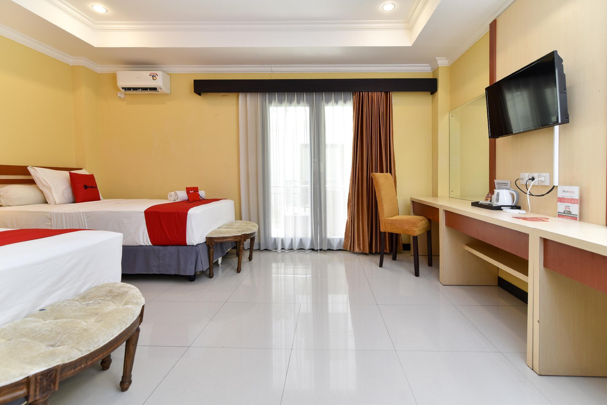 Reddoorz Plus Near Mall Bali Galeria 2 Denpasar Exterior foto