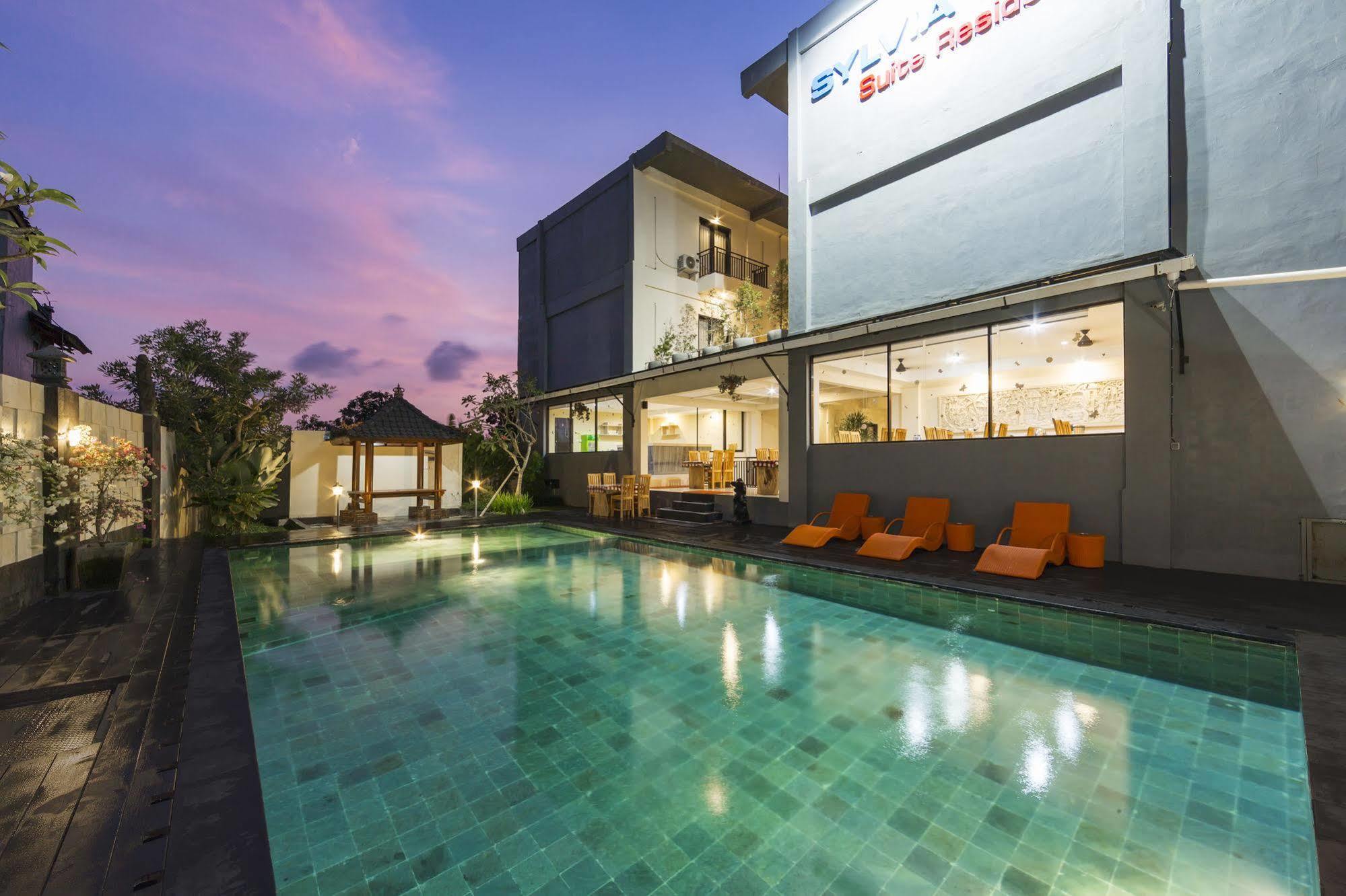 Reddoorz Plus Near Mall Bali Galeria 2 Hotel Dempassar Exterior foto