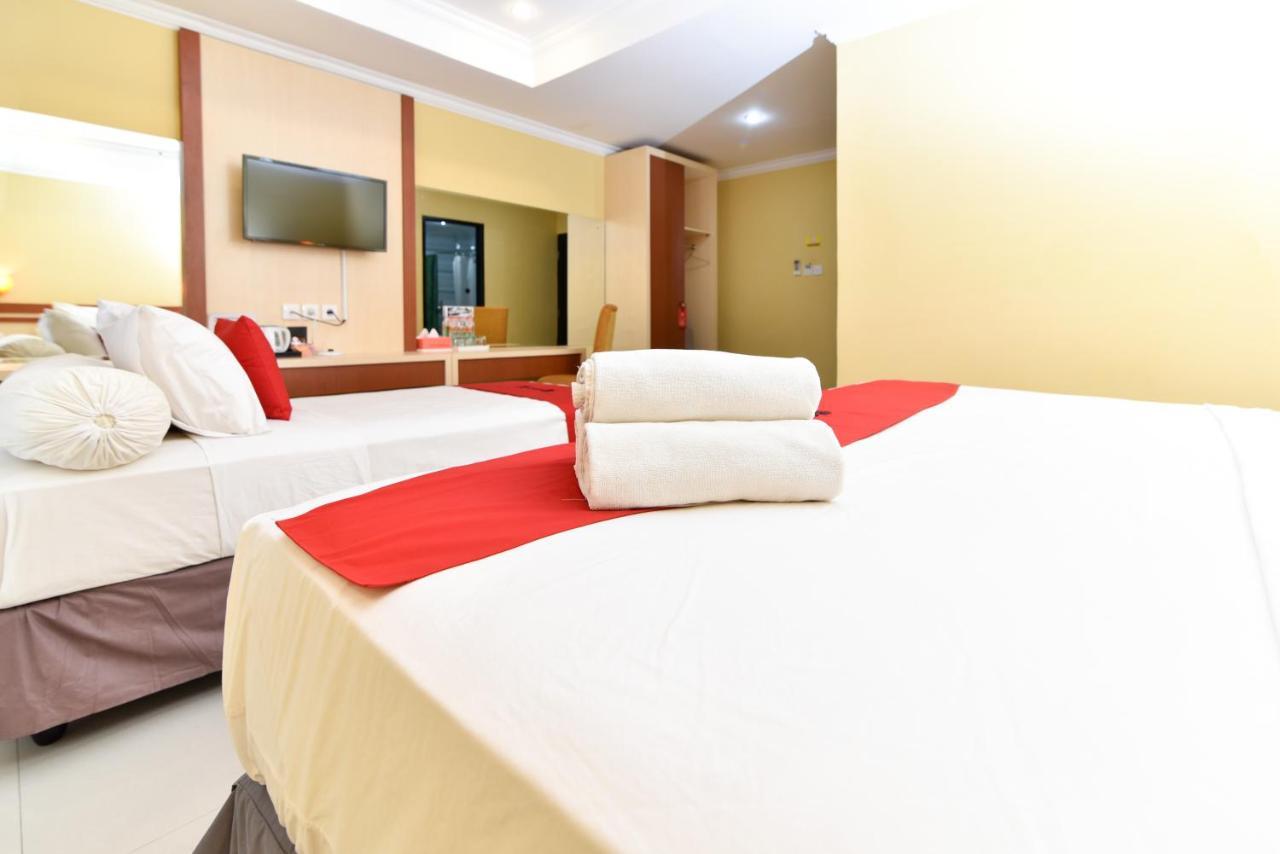 Reddoorz Plus Near Mall Bali Galeria 2 Denpasar Exterior foto