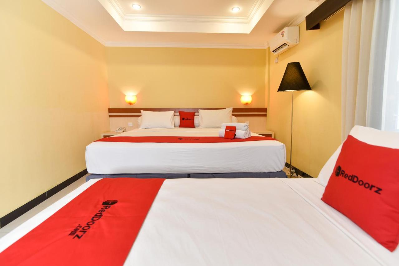 Reddoorz Plus Near Mall Bali Galeria 2 Denpasar Exterior foto